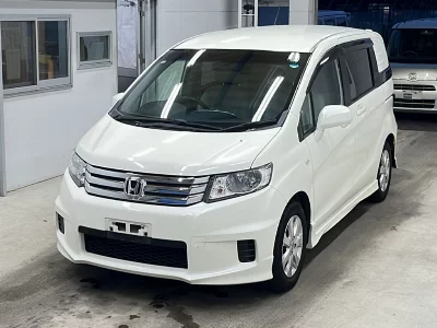 Honda Freed Spike