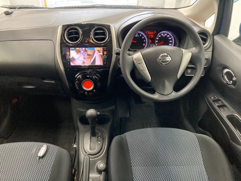 Nissan Note  с аукциона в Японии