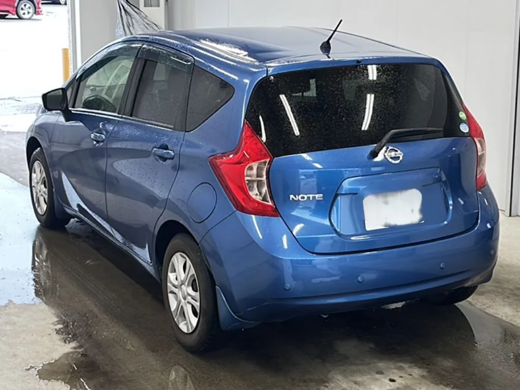 Nissan Note  с аукциона в Японии