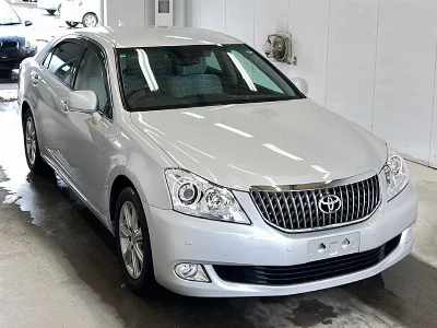 Toyota CROWN MAJESTA