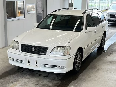 Toyota Crown Estate