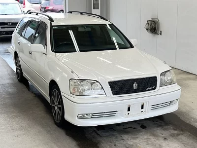 Toyota Crown Estate