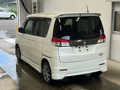 Suzuki Solio