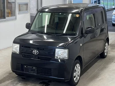 Toyota Pixis Space
