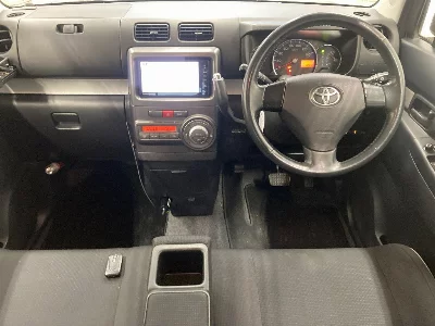 Toyota Pixis Space