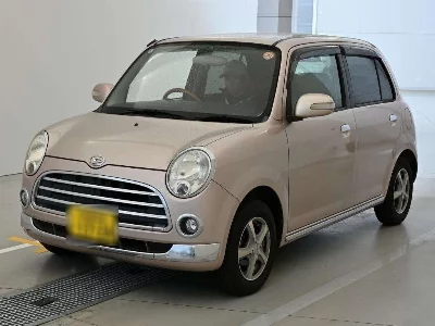 Daihatsu Mira Gino