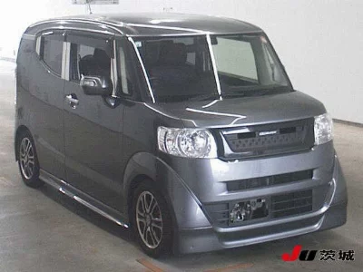 HONDA N-BOX SLASH