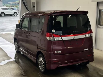 Mitsubishi Delica D:2
