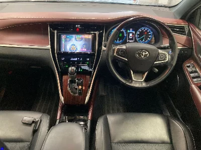 Toyota HARRIER HYBRID