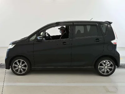 Mitsubishi ek Custom