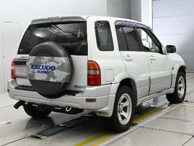Suzuki Escudo