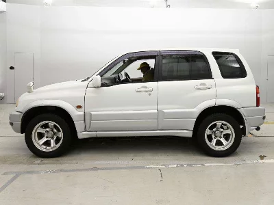 Suzuki Escudo