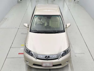 Lexus HS250h