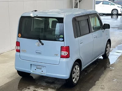 Toyota Pixis Space