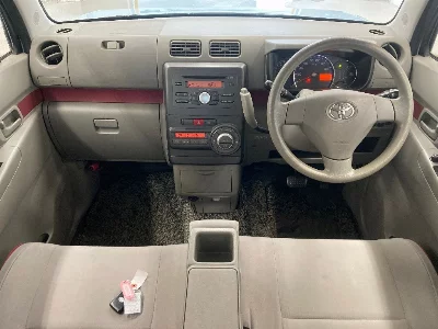 Toyota Pixis Space