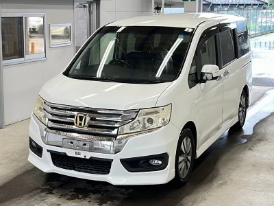 Honda STEPWGN SPADA