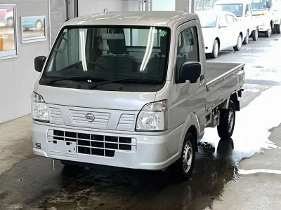 Nissan NT100 Clipper