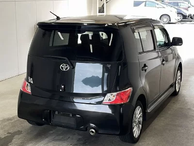 Toyota bB