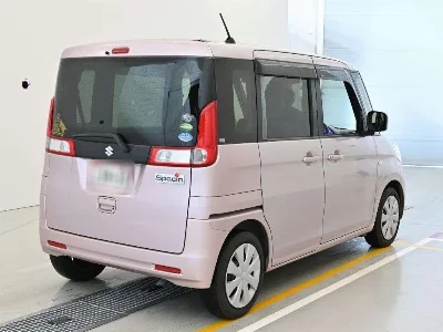 Suzuki Spacia