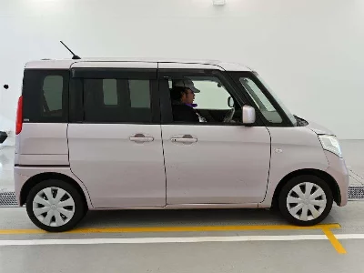 Suzuki Spacia