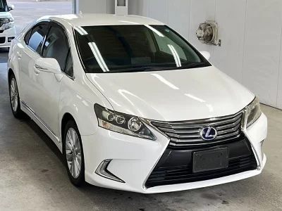Lexus HS250h
