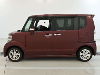 HONDA N BOX CUSTOM