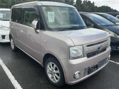 Toyota Pixis Space
