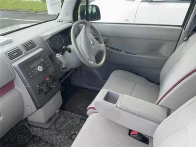 Toyota Pixis Space