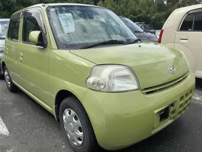 Daihatsu Esse
