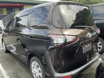 Toyota Sienta