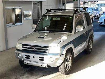 Mitsubishi Pajero Mini