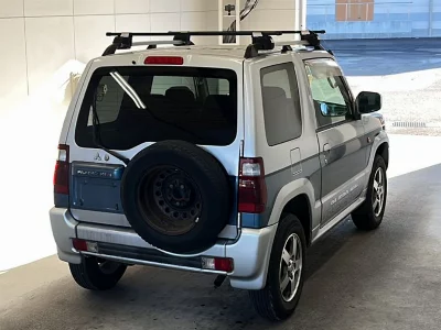 Mitsubishi Pajero Mini