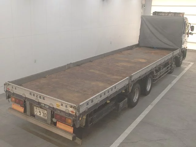 Nissan UD  с аукциона в Японии