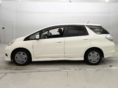 Honda FIT SHUTTLE HYBRID