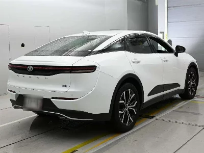 Toyota Crown Crossover