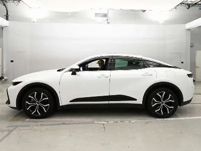 Toyota Crown Crossover