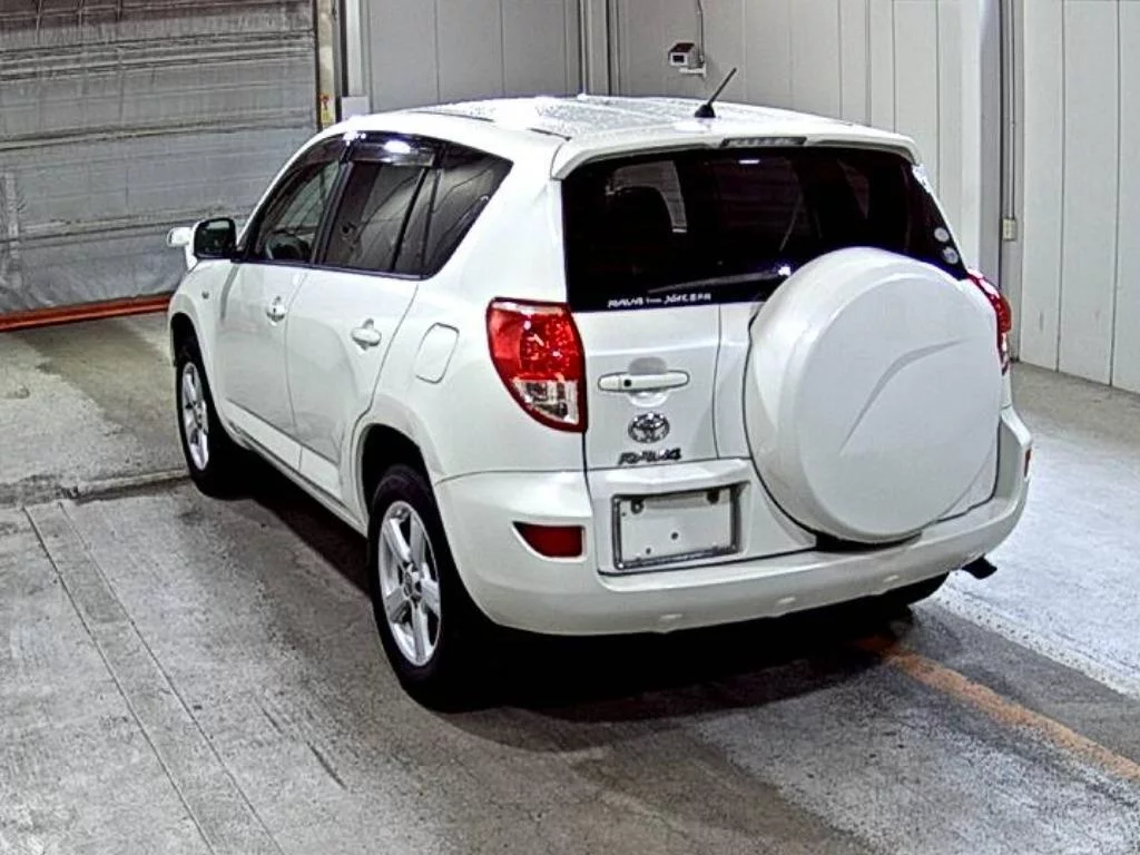 Toyota RAV4  с аукциона в Японии