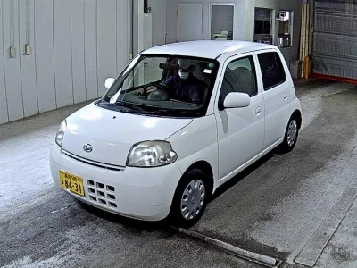 Daihatsu Esse