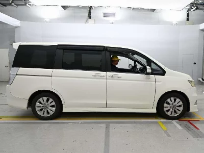 Honda STEPWGN SPADA