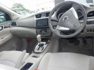 Nissan BLUEBIRD SYLPHY