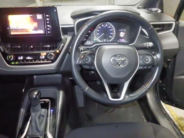 Toyota Corolla Hatchback  с аукциона в Японии