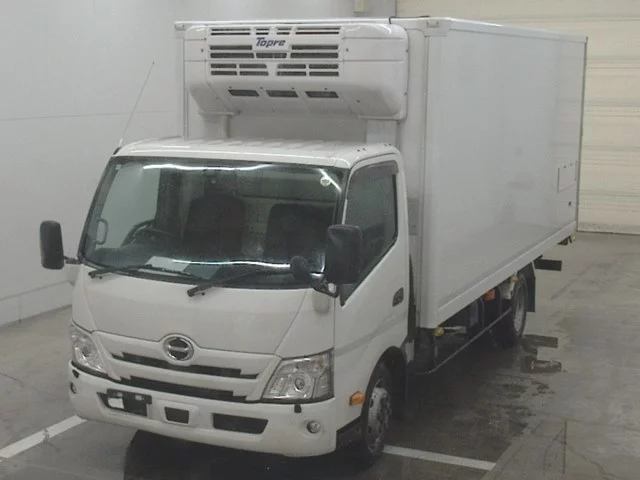 Hino Dutro  с аукциона в Японии