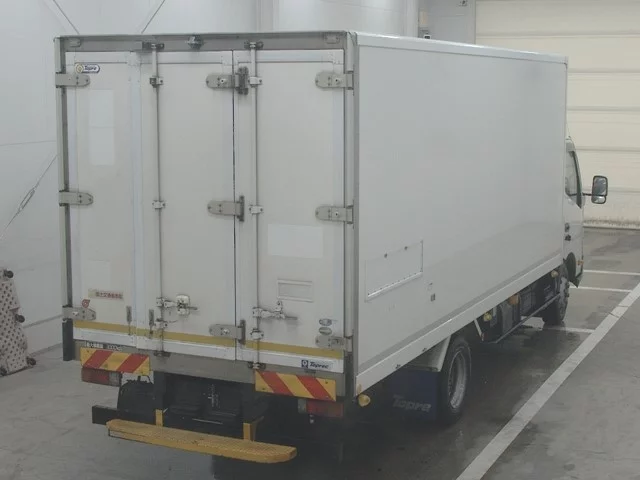 Hino Dutro  с аукциона в Японии