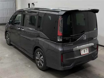 Honda STEPWGN SPADA