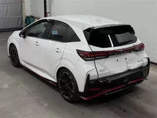 Nissan Aura