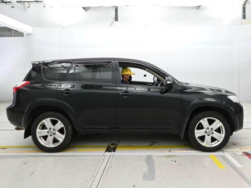 Toyota Vanguard  с аукциона в Японии