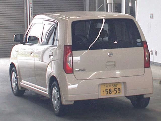 Nissan Pino  с аукциона в Японии