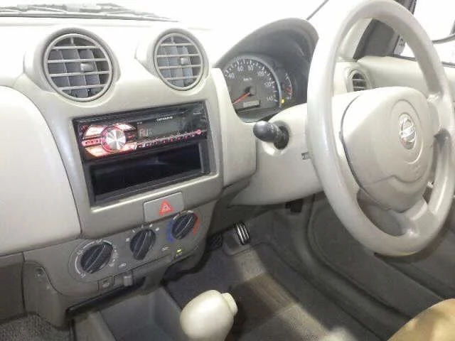 Nissan Pino  с аукциона в Японии