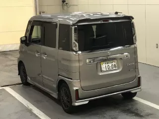 Suzuki Spacia Custom