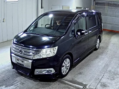 Honda STEPWGN SPADA